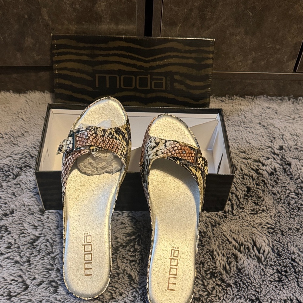 Moda Kalia Python Snake-Print Slide Sandals in Brown and Cream